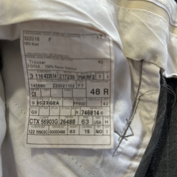 GUCCI wool trousers/slacks. - Picture 4 of 10